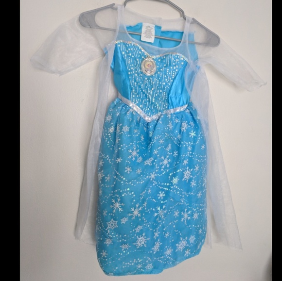 elsa dress that lights up and sings